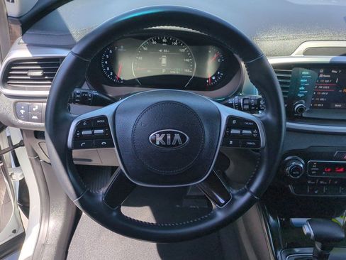 Used 2020 Kia Sorento EX FWD image 11