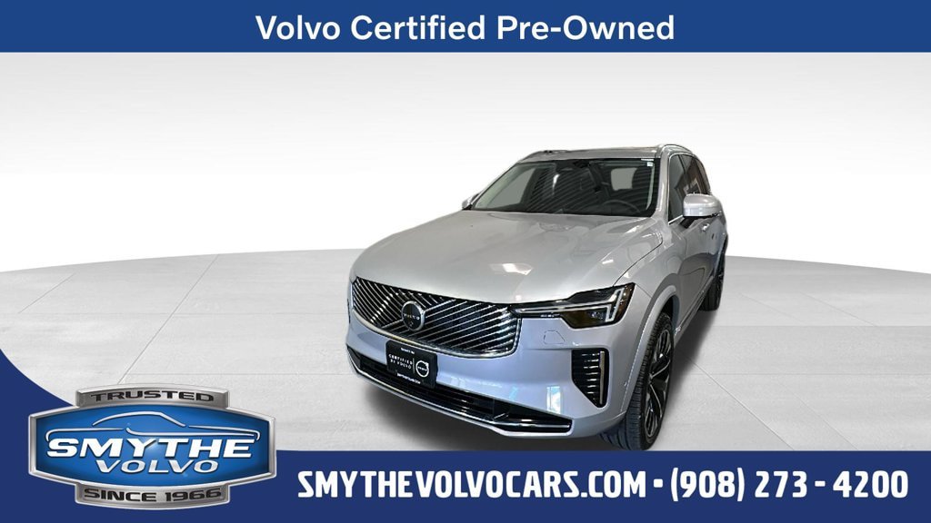 Certified 2025 Volvo XC90 B5 Plus AWD/4WD image 1