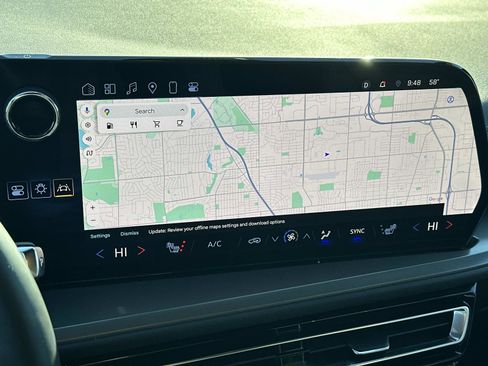 Certified 2024 Chevrolet Traverse LT image 32