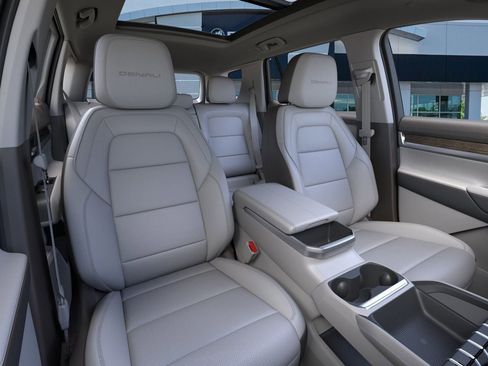 New 2026 GMC Terrain Denali w/ LPO, Floor Liner Package image 16