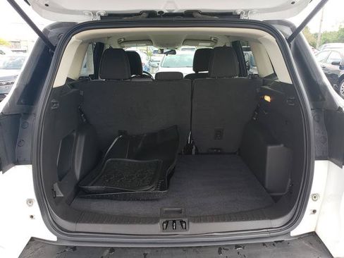 Used 2017 Ford Escape SE AWD/4WD image 5