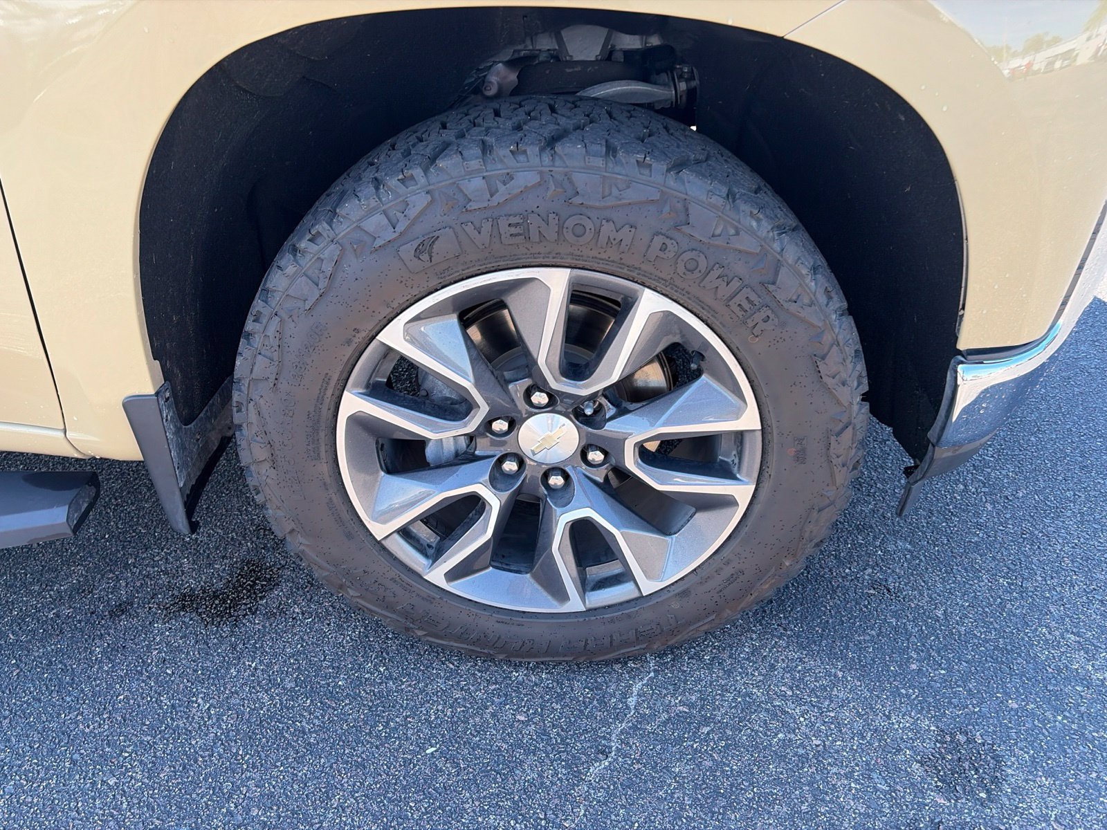 Used 2021 Chevrolet Silverado 1500 LT RWD image 9