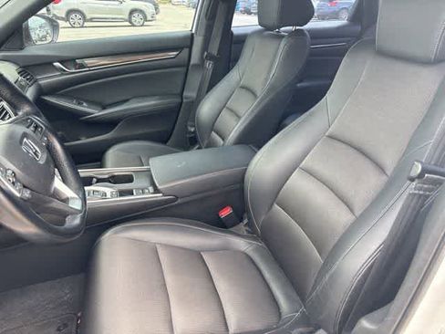 Used 2022 Honda Accord Sport image 11