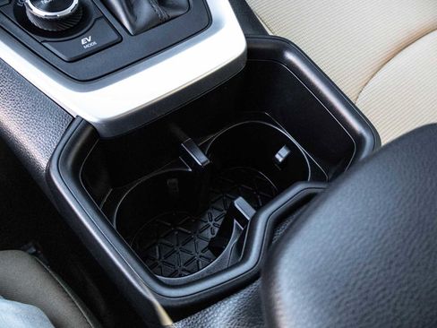 Certified 2025 Toyota RAV4 LE image 21