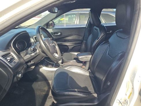 Used 2021 Jeep Compass Latitude image 11