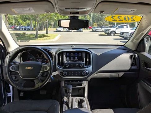 Used 2022 Chevrolet Colorado LT image 16
