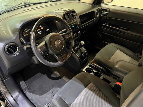 Used 2014 Jeep Patriot Latitude w/ Sun/Sound Group image 2