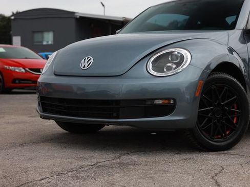Used 2012 Volkswagen Beetle 2.5 FWD image 28