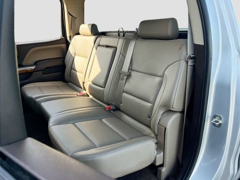 Used 2015 GMC Sierra 2500 SLT w/ Duramax Plus Package AWD/4WD image 26