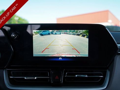 Used 2024 Chevrolet TrailBlazer LT FWD image 10