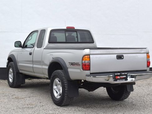 Used 2004 Toyota Tacoma PreRunner image 2