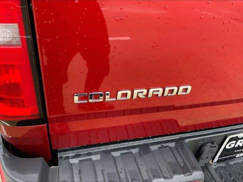 Used 2015 Chevrolet Colorado Z71 AWD/4WD image 10