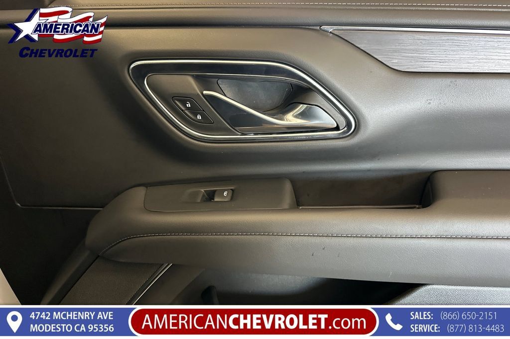 Used 2023 Chevrolet Suburban LT AWD/4WD image 23