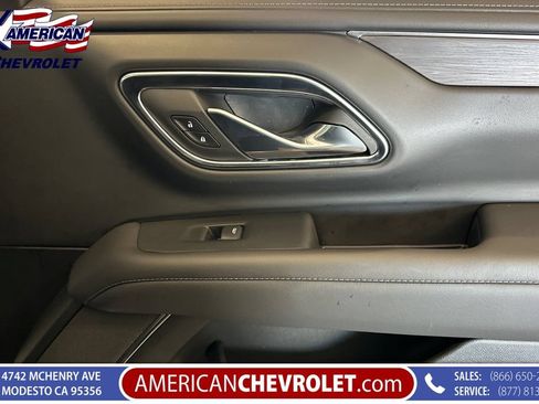 Used 2023 Chevrolet Suburban LT AWD/4WD image 23