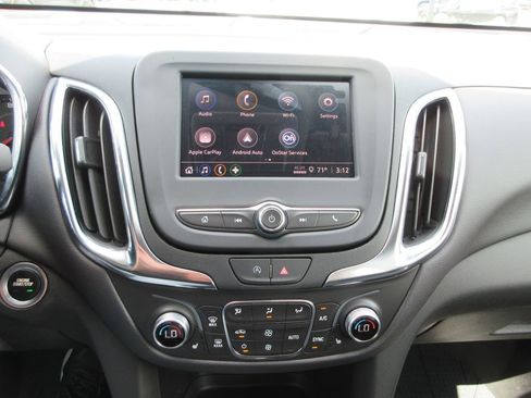 Used 2024 Chevrolet Equinox LT w/ LPO, Floor Liner Package FWD image 30