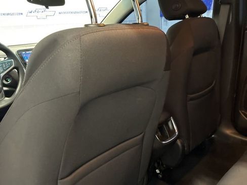 Used 2022 Chevrolet Malibu LT image 30