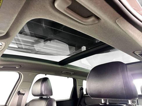 Used 2019 Hyundai Santa Fe Limited w/ Cargo Package image 19