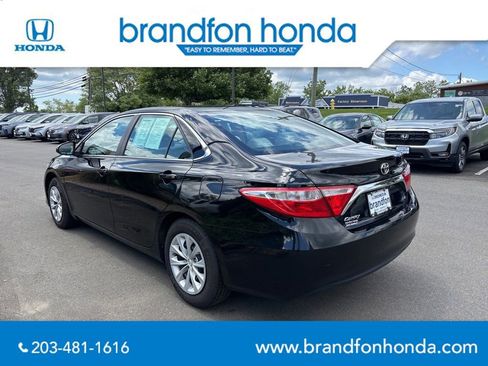 Used 2017 Toyota Camry LE FWD image 4