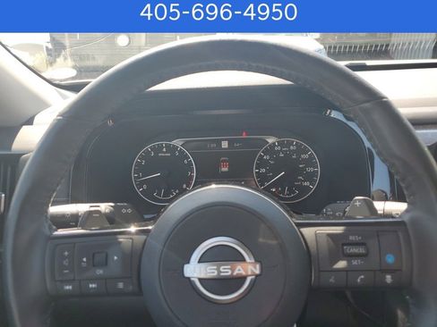 Used 2022 Nissan Pathfinder SL image 22