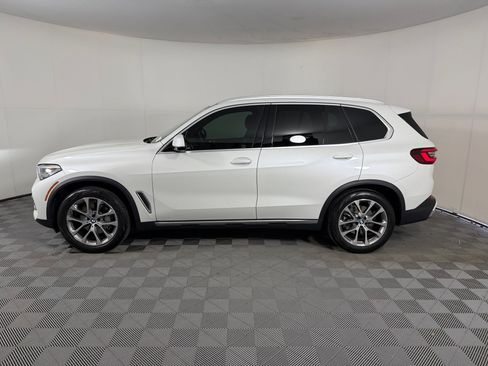 Used 2023 BMW X5 sDrive40i RWD image 2