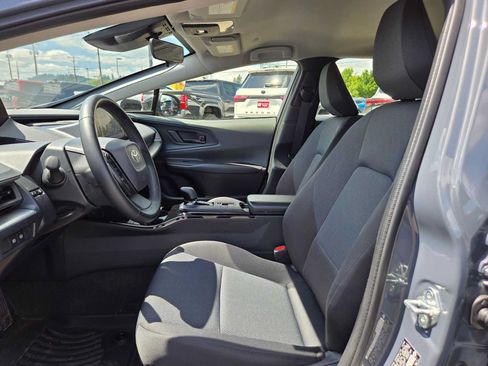 Used 2024 Toyota Prius LE AWD/4WD image 21