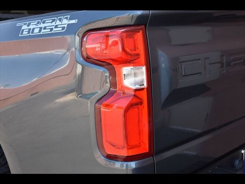 Used 2020 Chevrolet Silverado 1500 Custom Trail Boss image 47