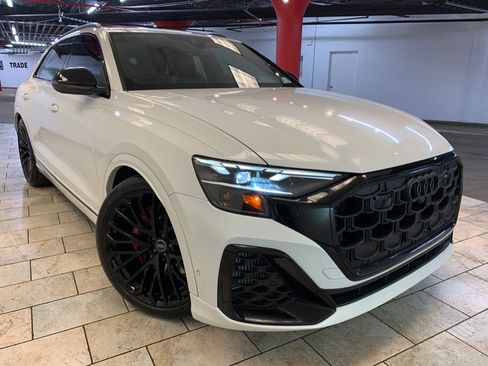 Used 2024 Audi SQ8 Premium Plus w/ S Sport Package AWD/4WD image 5