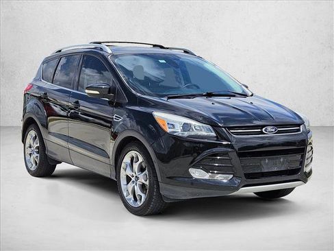 Used 2014 Ford Escape Titanium w/ Equipment Group 401A FWD image 3
