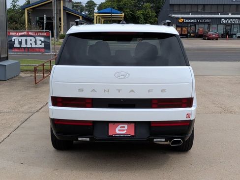 Used 2026 Hyundai Santa Fe SEL FWD image 7