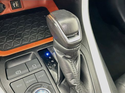 Used 2024 Toyota RAV4 Adventure AWD/4WD image 24