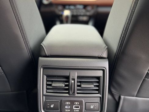 New 2026 Subaru Outback Touring AWD/4WD image 39