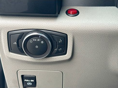 Used 2018 Ford F150 XL image 11