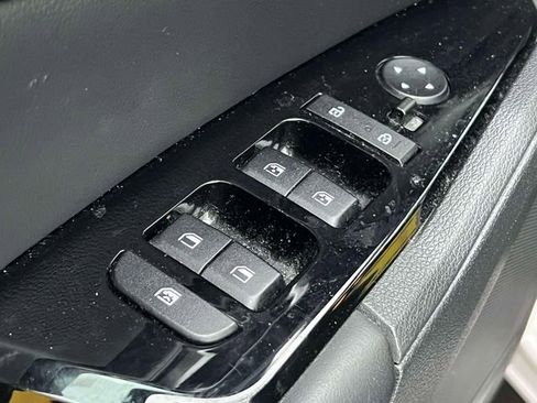 Used 2023 Kia Sportage X-Line AWD/4WD image 15