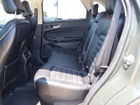 Used 2024 Ford Edge SEL w/ Convenience Package AWD/4WD image 8
