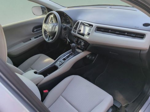 Certified 2017 Honda HR-V LX image 20