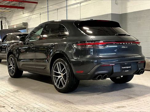 Certified 2025 Porsche Macan AWD/4WD image 3