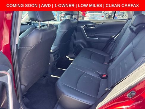 Used 2019 Toyota RAV4 XLE Premium w/ Cold Weather Package AWD/4WD image 12