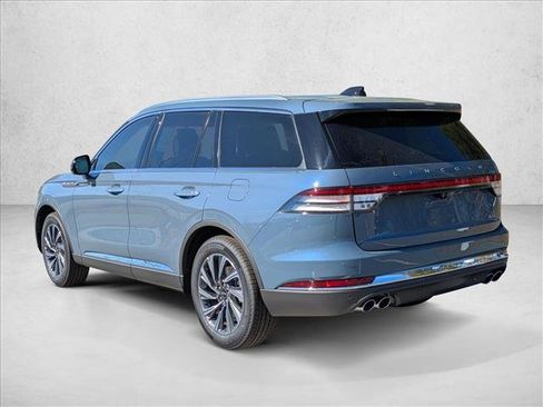 New 2026 Lincoln Aviator Premiere image 2