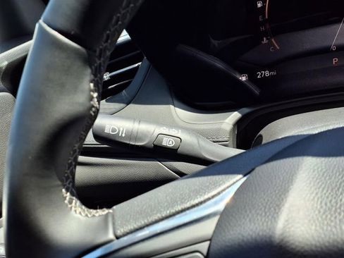 Used 2025 Buick Encore GX Preferred FWD image 70