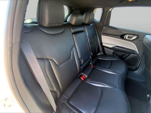 Used 2025 Jeep Compass Limited AWD/4WD image 19