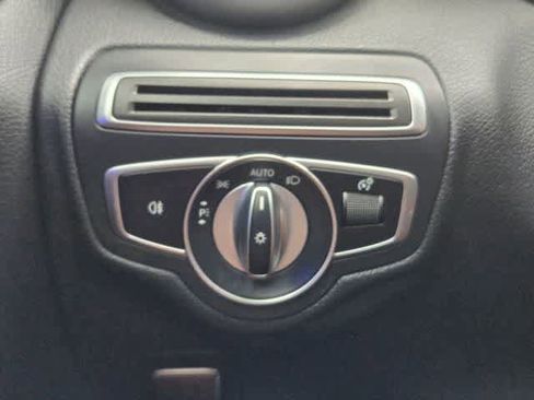 Used 2020 Mercedes-Benz C 300 Sedan image 18