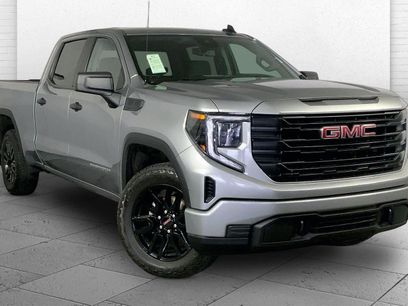 Used 2024 GMC Sierra 1500 Pro w/ Graphite Edition