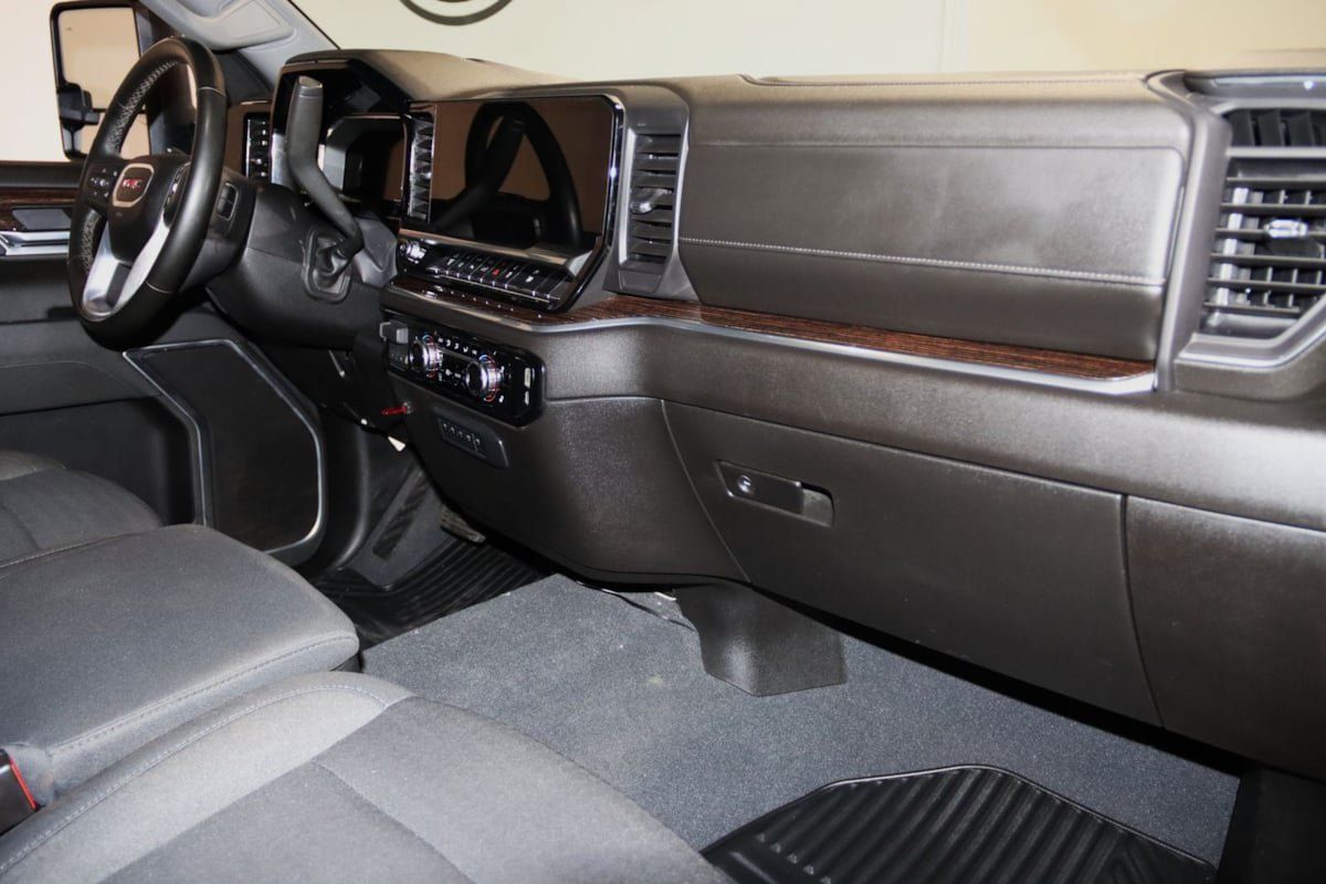 Used 2026 GMC Sierra 3500 SLE w/ SLE Value Package AWD/4WD image 62