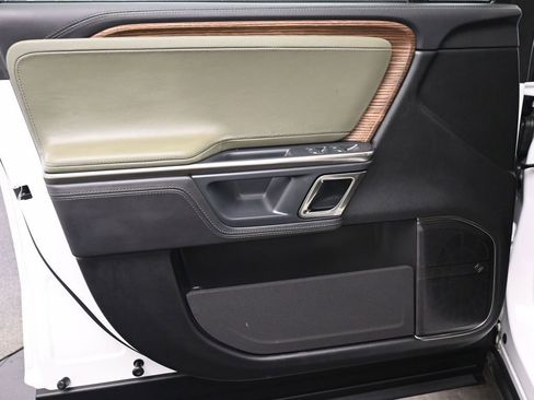 Used 2023 Rivian R1T Adventure image 10