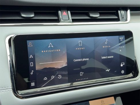 Used 2023 Land Rover Range Rover Evoque R-Dynamic SE image 30