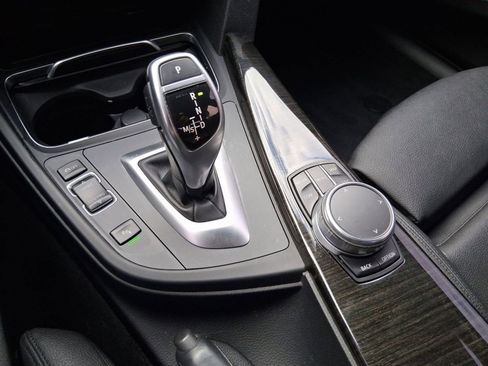 Used 2018 BMW 330i Sedan image 17