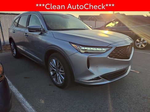 Used 2023 Acura MDX SH-AWD w/ Advance Package image 3