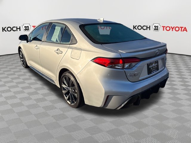 Certified 2025 Toyota Corolla SE w/ Convenience Package FWD image 6
