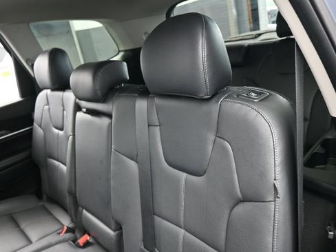 Used 2024 Kia Telluride EX AWD/4WD image 35