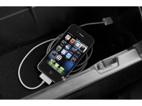 Used 2015 Toyota Prius Three image 60